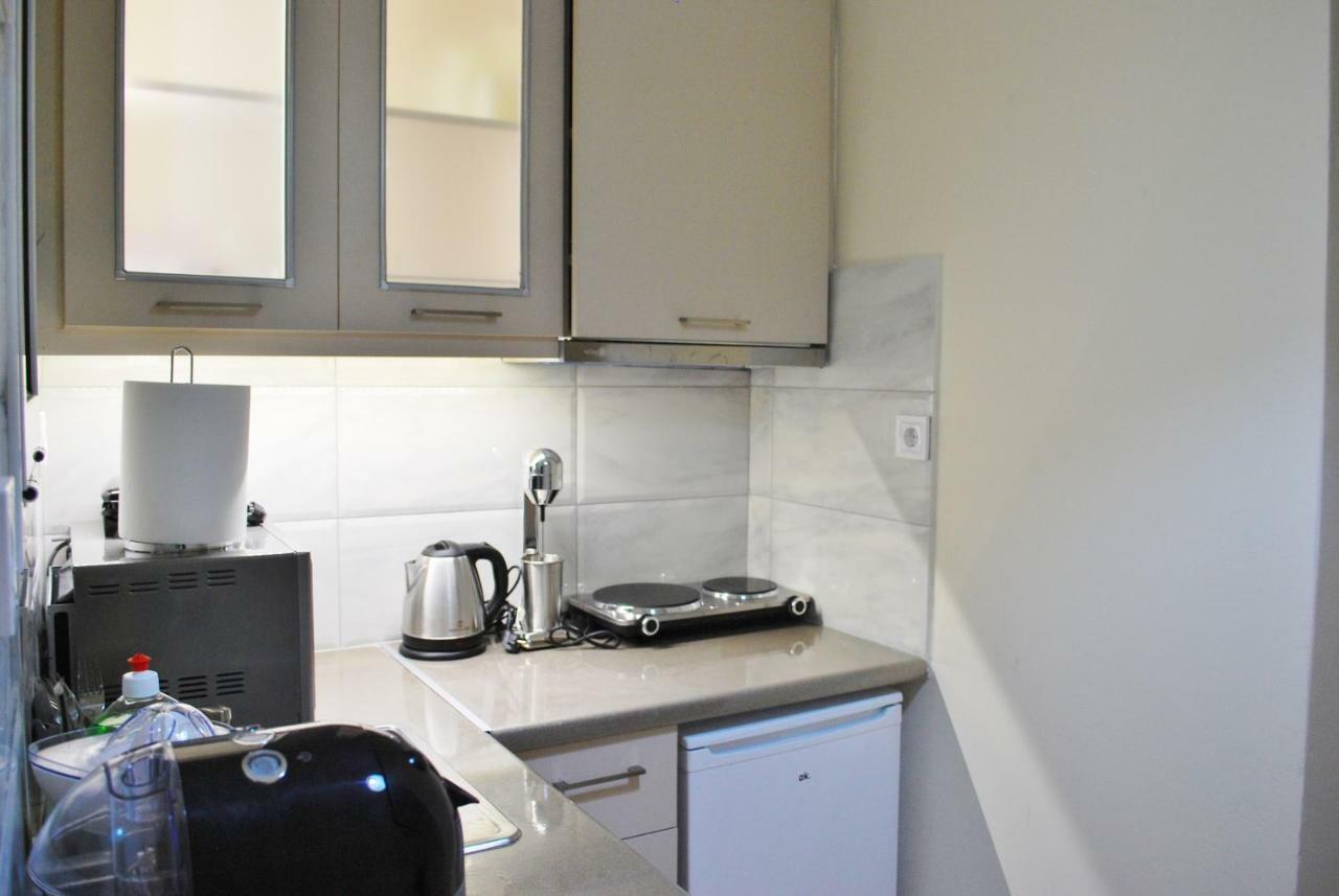 King Central Apartment Athena Bagian luar foto