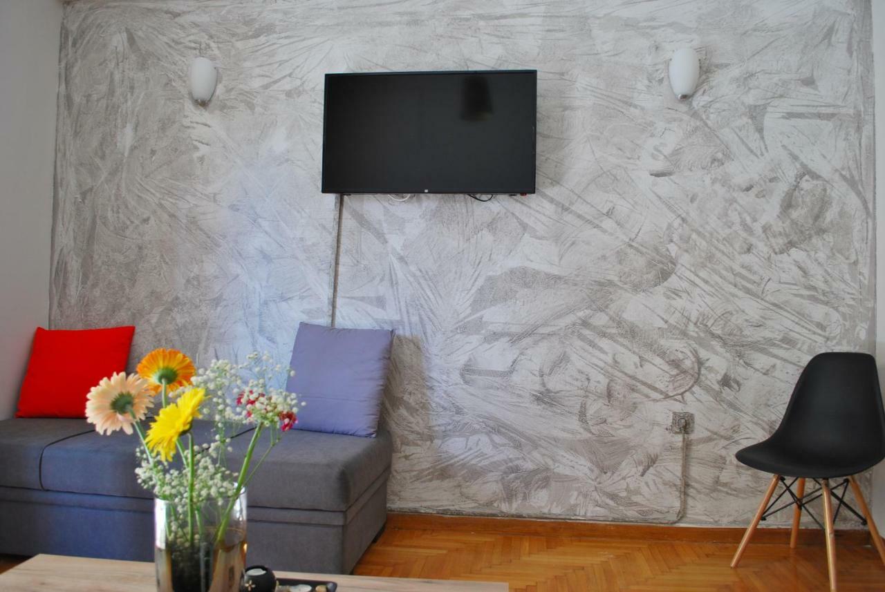 King Central Apartment Athena Bagian luar foto